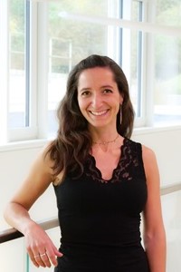 Dr. Elena Kromidas 