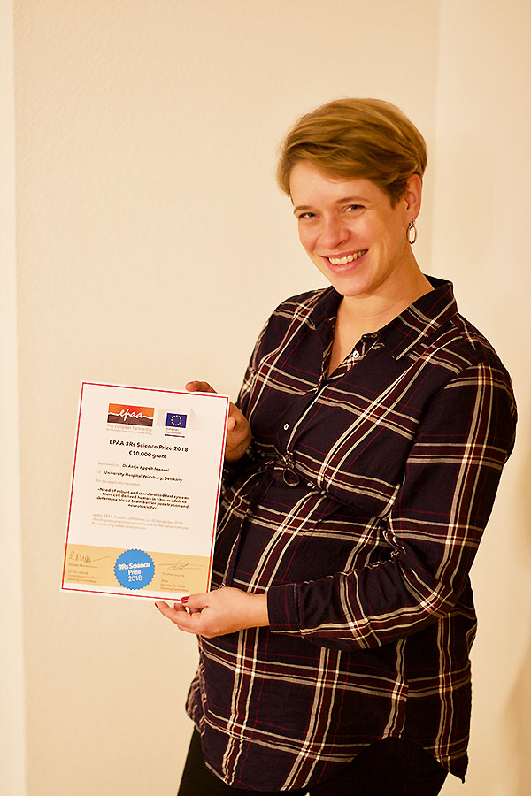 Für ihr Modell der Blut-Hirn-Schranke erhielt Dr. Antje Appelt-Menzel den 3R-Science Prize.