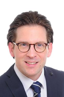 Portrait von Professor Fabian Frielitz