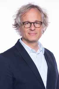Professor Dr. Mark Brönstrup