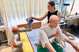 Robotereinsatz bei Pflegetätigkeiten