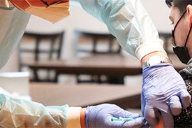 Patient wird geimpft