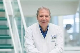 Porträt von Prof. Bartenschlager / DKFZ