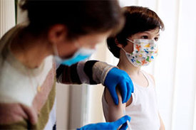 Coronaimpfung für Kleinkinder: Bislang noch kein Mittel zugelassen