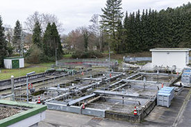 Das Abwassermonitoring könnte künftig dazu beitragen, die Verbreitung von Virusvarianten und Mutationen schneller zu erkennen. Ins Pilotprojekt steigen sukzessive 20 Standorte ein.